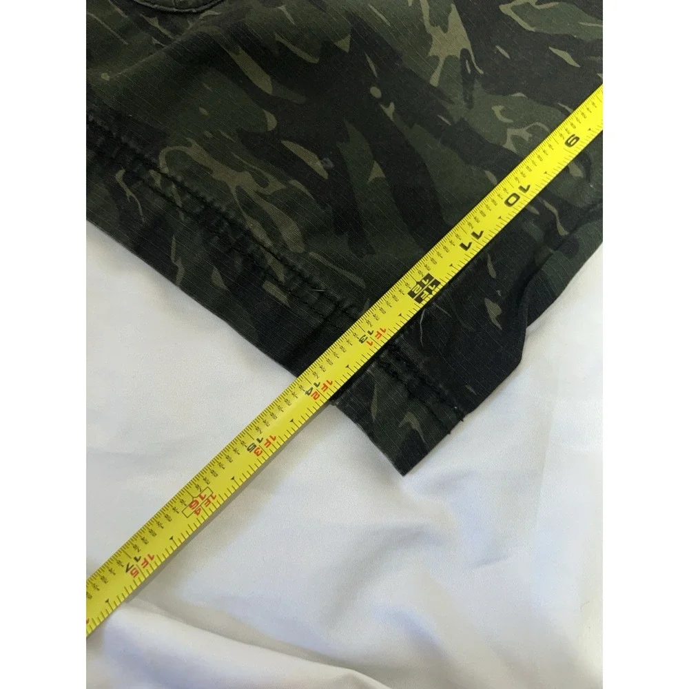 Plugg Jeans Men's Heavy Camouflage Cargo Shorts Size 34 Y2K Military Camo Grunge